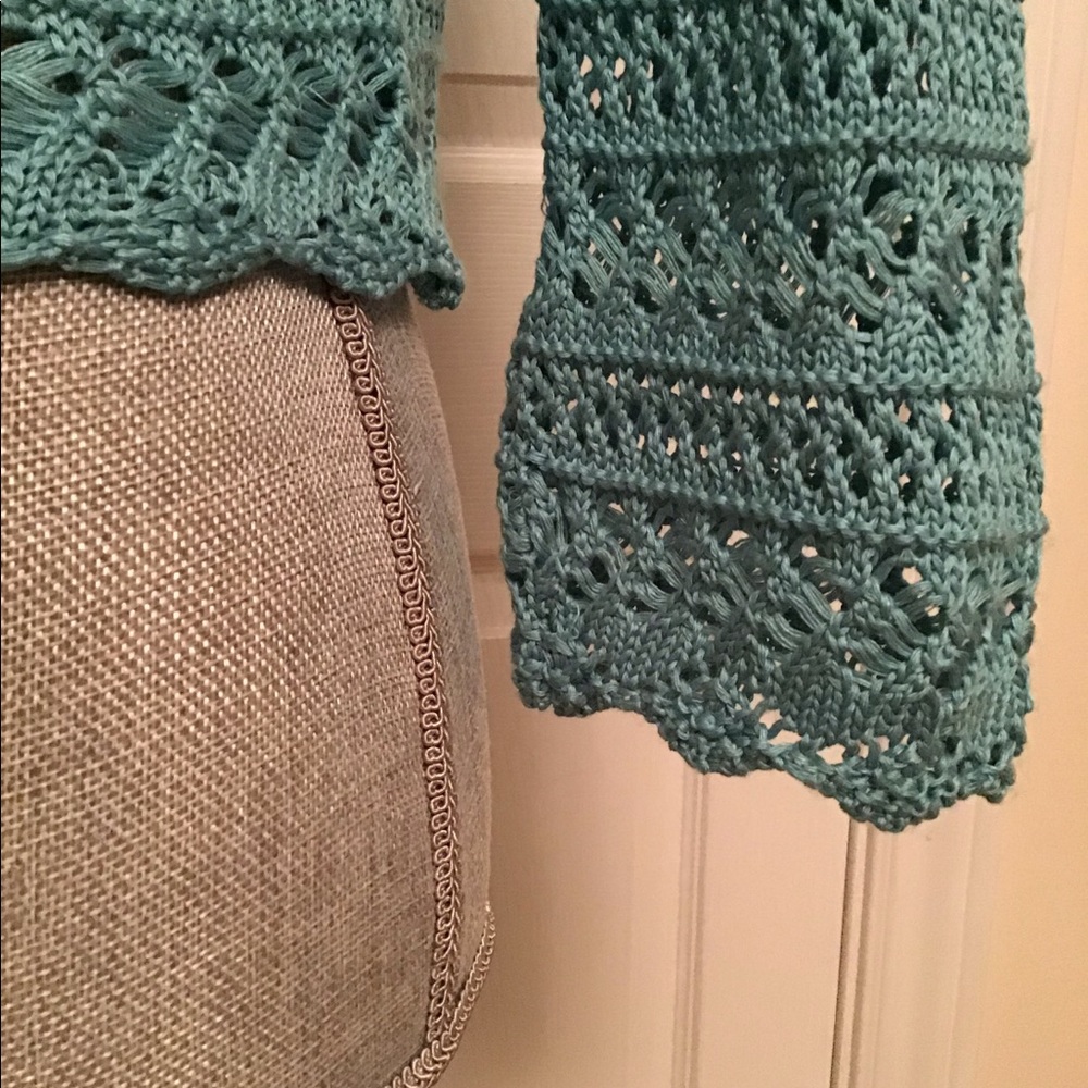 HOLT RENFREW sweater - Picture 4 of 8